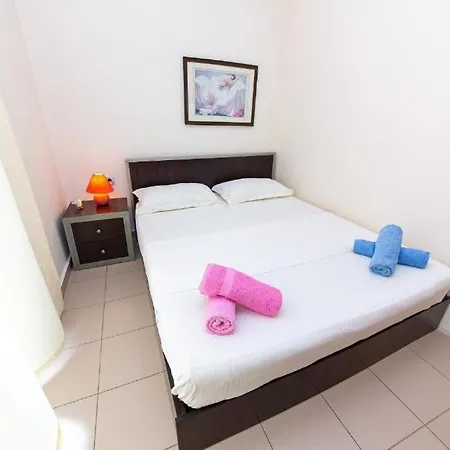 Intea 3* Golem (Tirana)